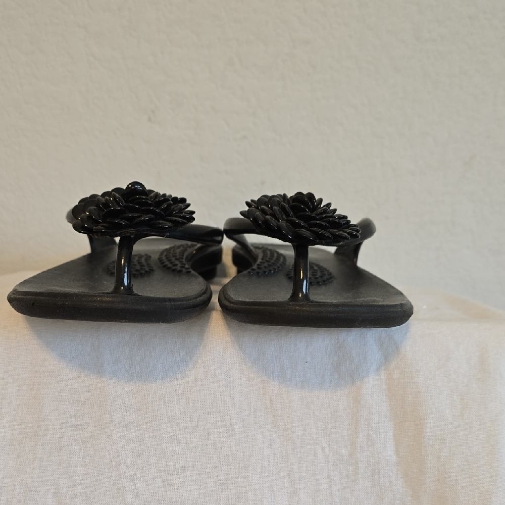 OKA b. Black Women's Sandals with Floral Accent. Size ML - Picture 3 of 16